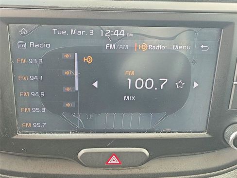 Used 2022 Kia Soul LX image 15