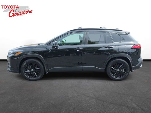 Used 2025 Toyota Corolla Cross AWD Hybrid image 8