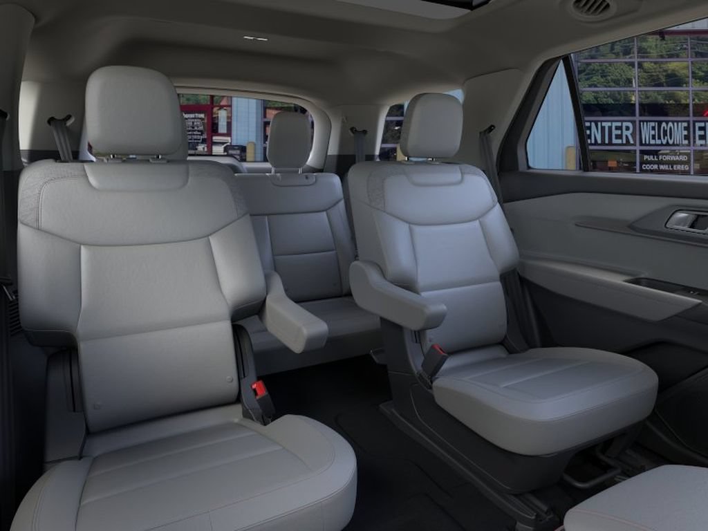 Used 2026 Ford Explorer Active w/ Active Comfort Package AWD/4WD image 11