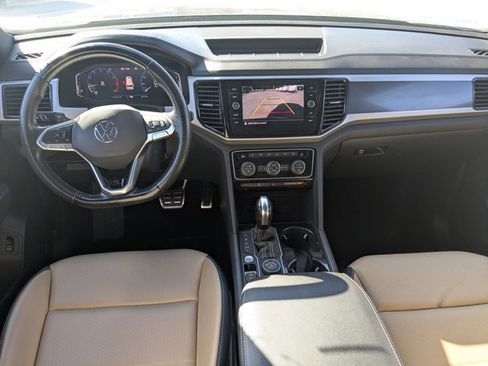 Used 2021 Volkswagen Atlas Cross Sport SEL R-Line image 17