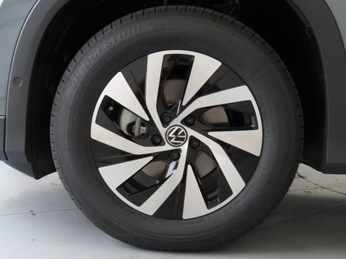 New 2025 Volkswagen Tiguan S image 28