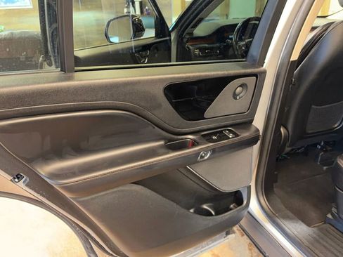 Used 2023 Lincoln Aviator Reserve image 15