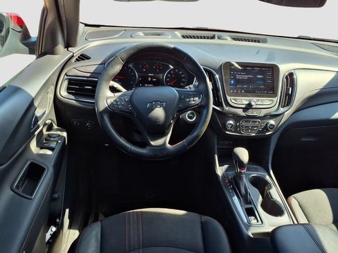 Used 2023 Chevrolet Equinox RS FWD image 9
