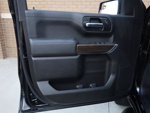 Used 2020 Chevrolet Silverado 1500 RST w/ True North Edition AWD/4WD image 10
