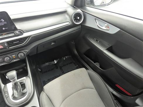 Used 2024 Kia Forte LXS image 16