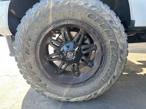 Certified 2022 Ford F250 Platinum image 4