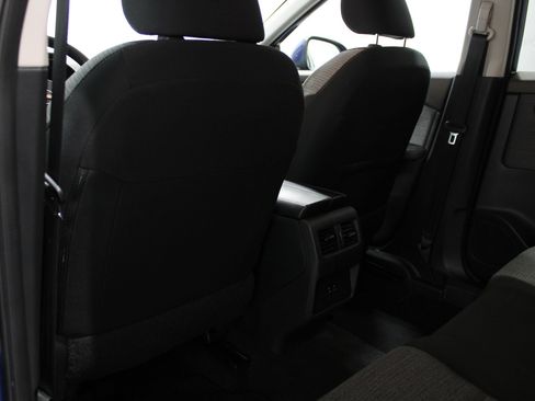 Used 2023 Nissan Rogue SV AWD/4WD image 16