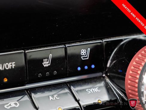 Used 2024 GMC Canyon AT4X AWD/4WD image 11