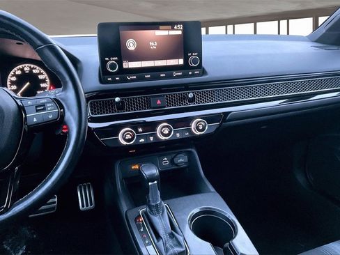 Used 2022 Honda Civic Sport image 9