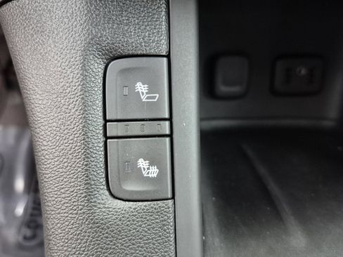 Used 2017 GMC Acadia SLE w/ Driver Alert Package I FWD image 31