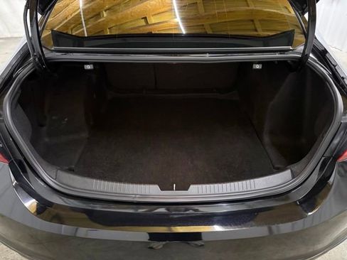 Used 2018 Chevrolet Malibu LS FWD image 11