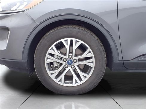 Used 2022 Ford Escape SEL image 19