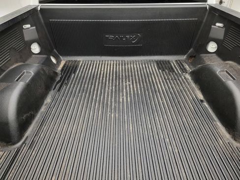 Used 2019 GMC Sierra 1500 SLE w/ SLE Value Package image 25