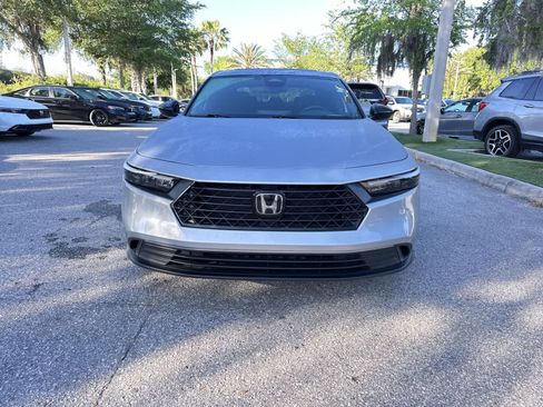 Used 2023 Honda Accord Sport image 9