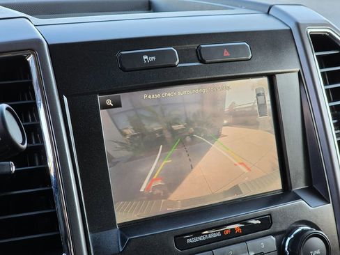 Used 2015 Ford F150 XLT w/ Equipment Group 302A Luxury image 38