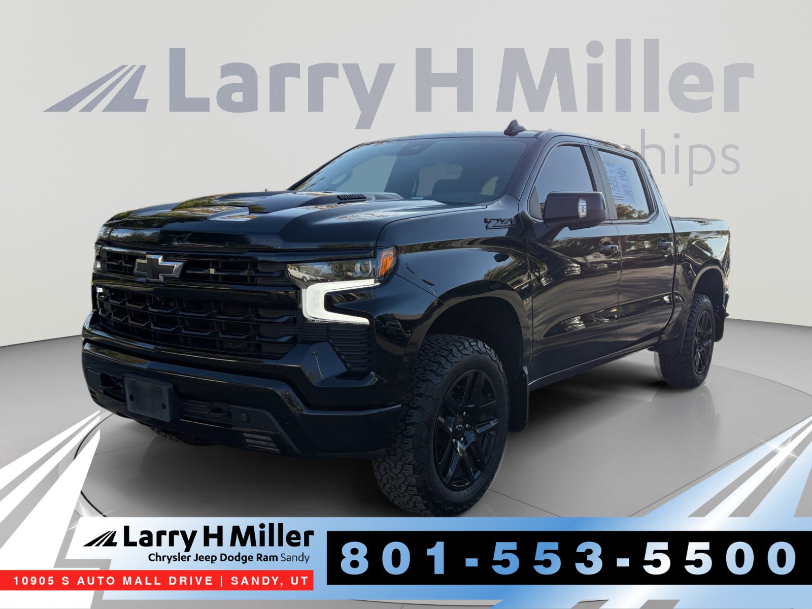 Used 2022 Chevrolet Silverado 1500 LT Trail Boss w/ LT Trail Boss Premium Package AWD/4WD image 1