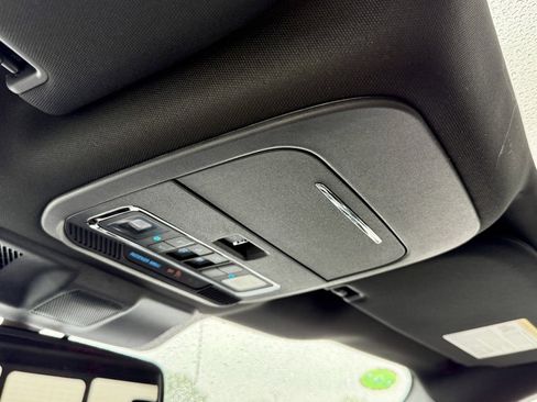 New 2025 Ford F150 Lariat w/ Equipment Group 502A High image 32