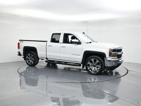 Used 2018 Chevrolet Silverado 1500 LT image 3