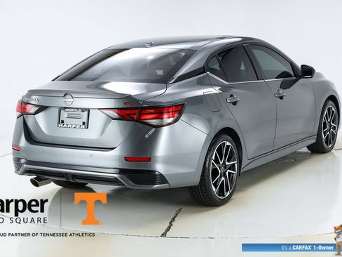 Used 2024 Nissan Sentra SR w/ SR Premium Package FWD image 9
