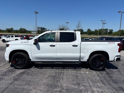 Certified 2023 Chevrolet Silverado 1500 RST w/ Redline Edition AWD/4WD image 2