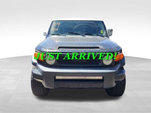 Used 2010 Toyota FJ Cruiser 4WD image 2
