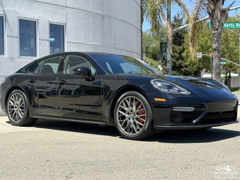 Used 2017 Porsche Panamera Turbo w/ Sport Package AWD/4WD image 3