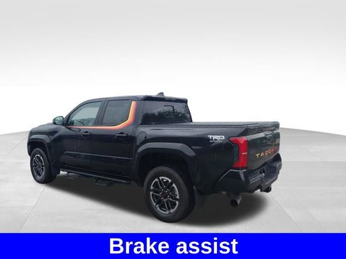 Used 2025 Toyota Tacoma TRD Sport w/ TRD Sport Upgrade Package AWD/4WD image 21