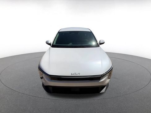 Used 2025 Kia K4 FWD image 3