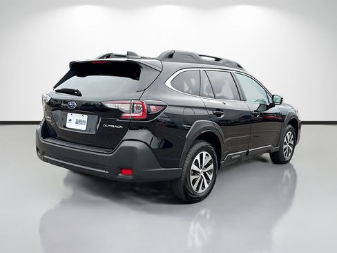 Certified 2025 Subaru Outback Premium w/ Popular Package #1A image 3