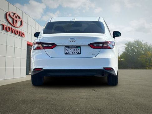 Used 2024 Toyota Camry LE w/ Convenience Package image 4