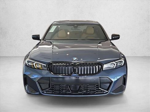 Used 2026 BMW 330i Sedan w/ M Sport Package RWD image 5