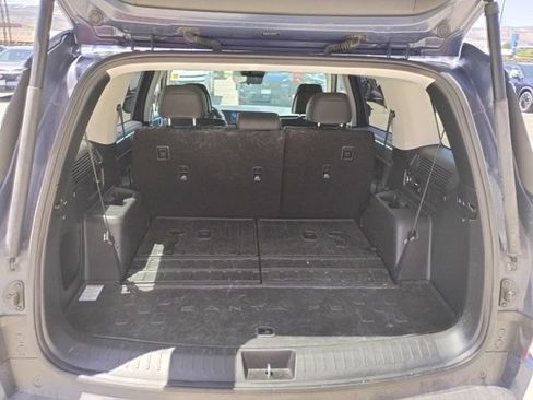 Used 2025 Hyundai Santa Fe SEL AWD/4WD image 9