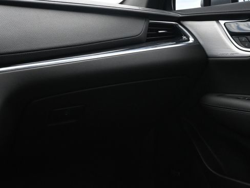 Used 2024 Cadillac XT5 Premium Luxury FWD image 8