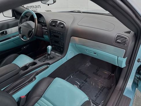 Used 2002 Ford Thunderbird image 23