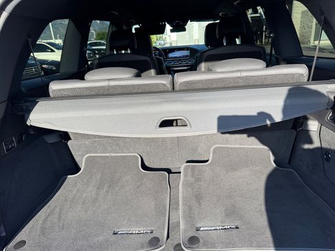 Used 2025 Mercedes-Benz GLS 450 4MATIC image 15