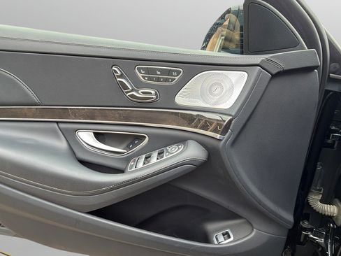 Used 2015 Mercedes-Benz S 550 4MATIC Sedan image 26