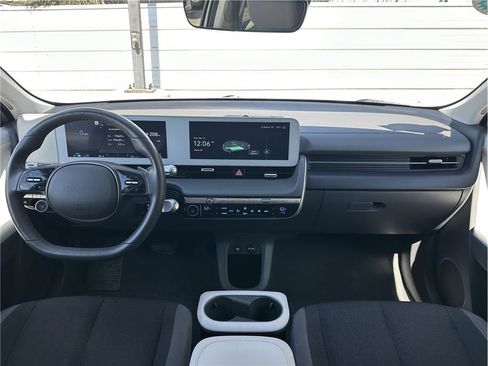 Used 2024 Hyundai Ioniq 5 SEL image 17