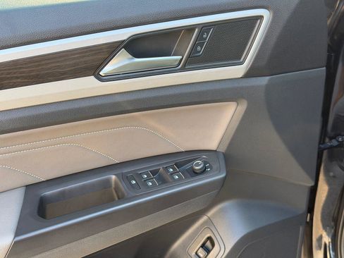 Used 2022 Volkswagen Atlas SE image 8