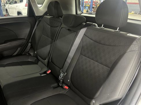 Used 2014 Kia Soul image 6