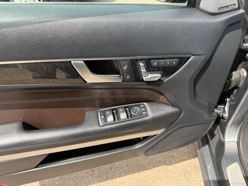 Used 2016 Mercedes-Benz E 400 Coupe w/ Premium 2 Package image 17