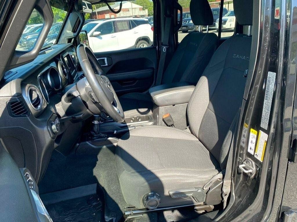 Used 2019 Jeep Wrangler Unlimited Sahara AWD/4WD image 15
