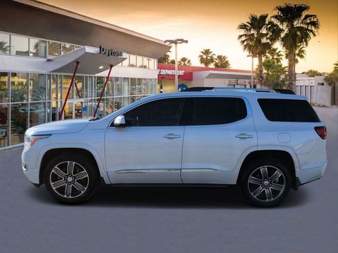 Used 2017 GMC Acadia Denali w/ Technology Package image 6