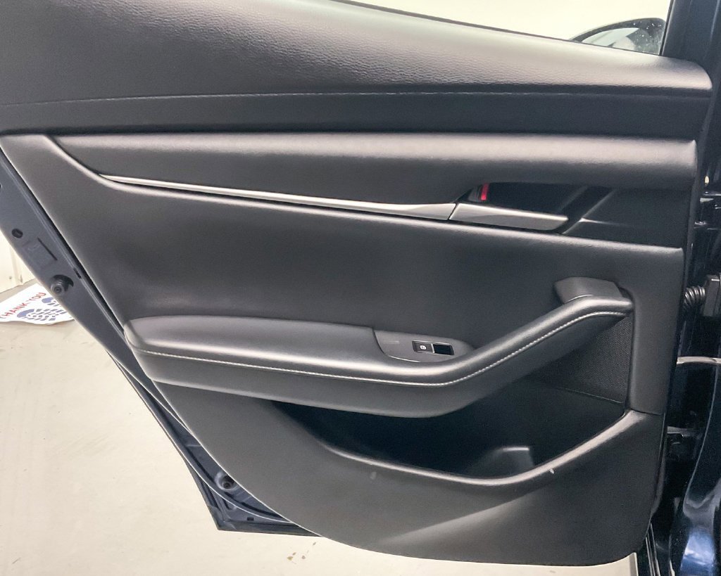 Used 2021 MAZDA MAZDA3 s FWD image 20