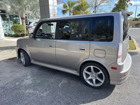 Used 2006 Scion xB image 10