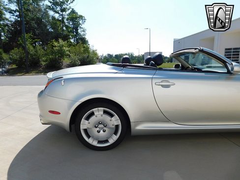 Used 2003 Lexus SC 430 Convertible image 11