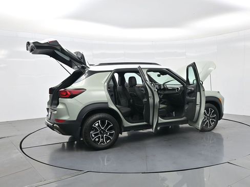 Used 2025 Chevrolet TrailBlazer ACTIV w/ LPO, Trailering Package image 37
