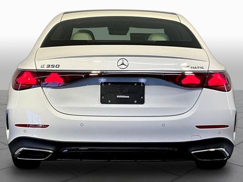 New 2026 Mercedes-Benz E 350 4MATIC Sedan image 4