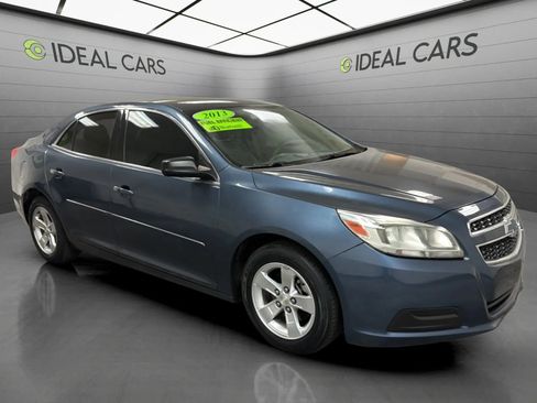 Used 2013 Chevrolet Malibu LS w/ Protection Package FWD image 3
