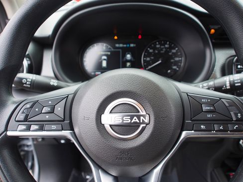 Used 2024 Nissan Kicks SV w/ Interior Electronics Package image 20