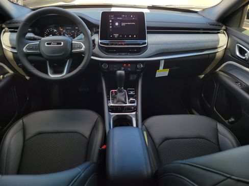 New 2026 Jeep Compass Latitude AWD/4WD image 12